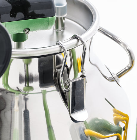 Portable milking machine